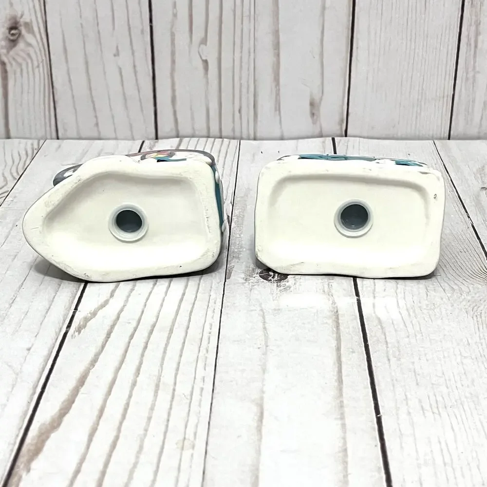Ceramic Retro Camper RV Trailer Salt and Pepper Shakers Set Flamingos